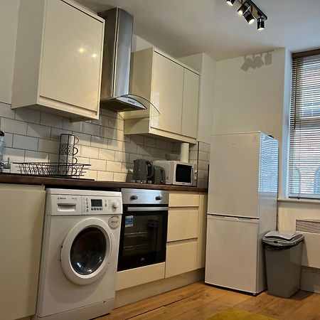 Cairo Street Ground Floor Apartment Уорингтън Екстериор снимка