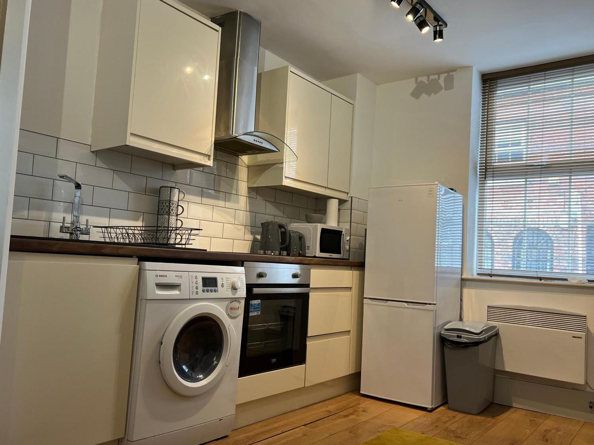 Cairo Street Ground Floor Apartment Уорингтън Екстериор снимка